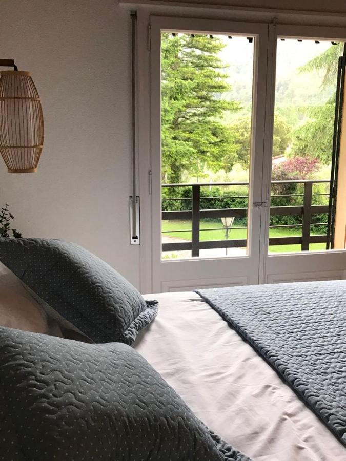 Bed and Breakfast Els Avets De La Muga Sant Llorenc de la Muga Esterno foto
