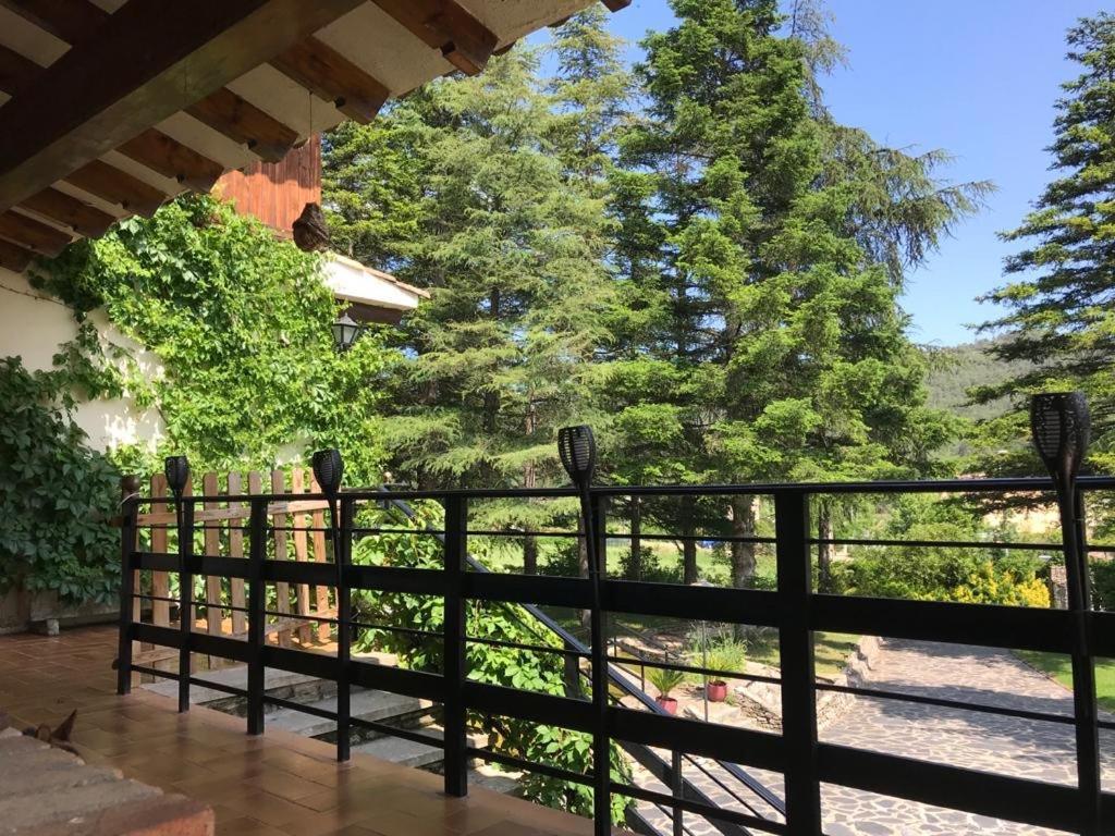 Bed and Breakfast Els Avets De La Muga Sant Llorenc de la Muga Esterno foto
